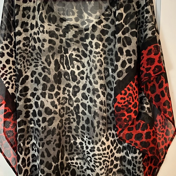 Leopard Print Lane Bryant Top - Picture 3 of 5